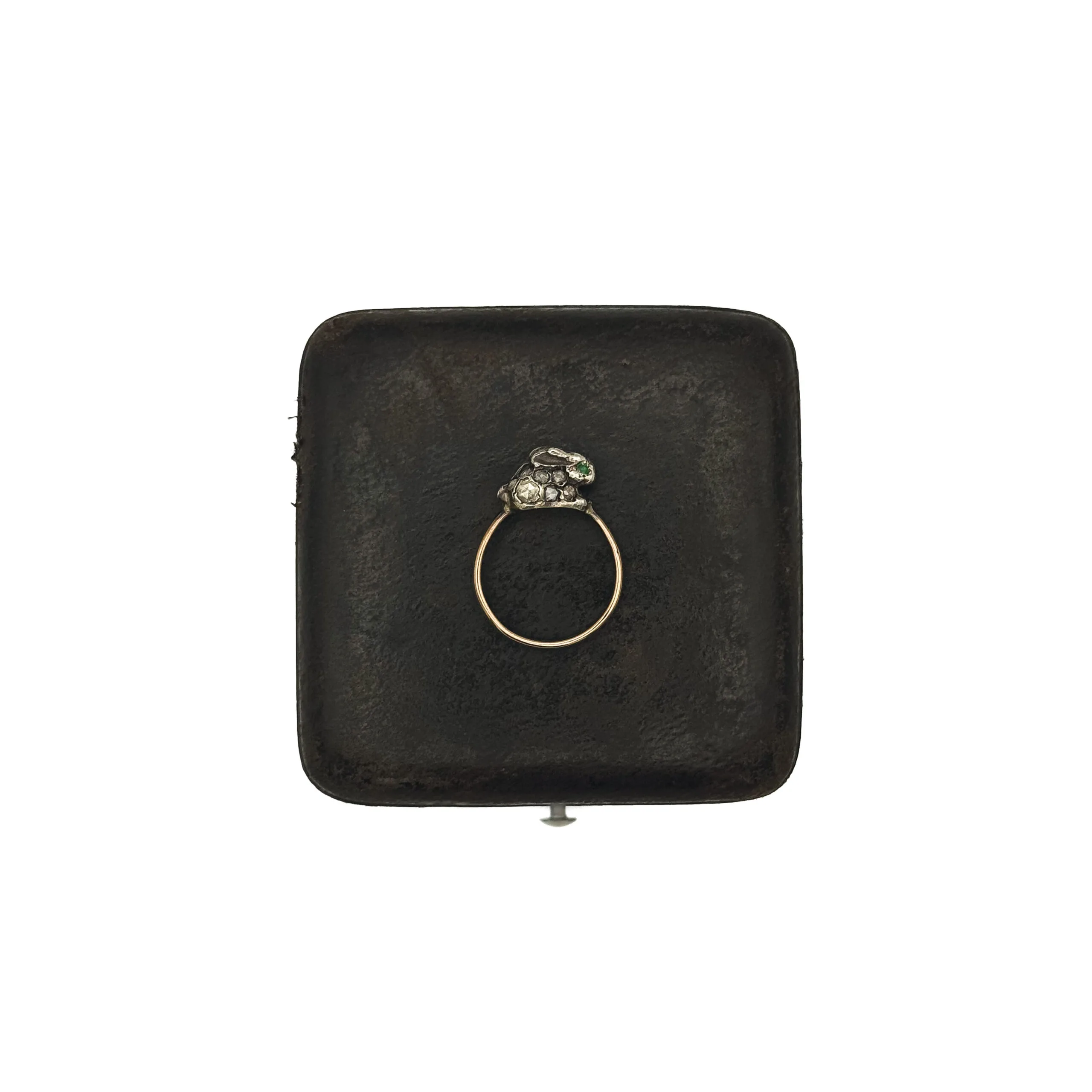 Diamond & Emerald Rabbit Ring - Image 4