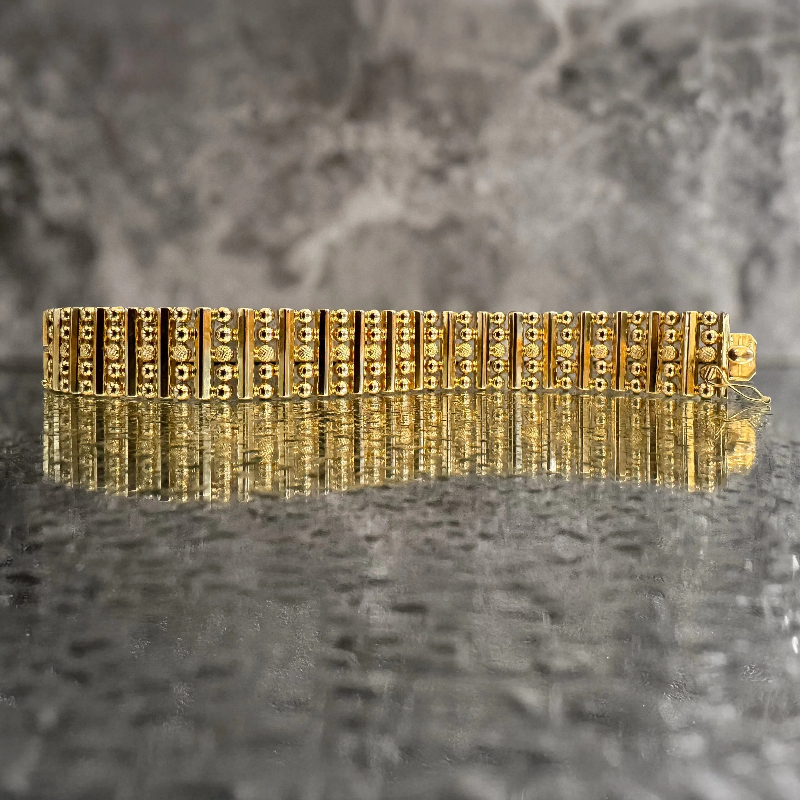 Mid Century 18ct Yellow Gold Bracelet