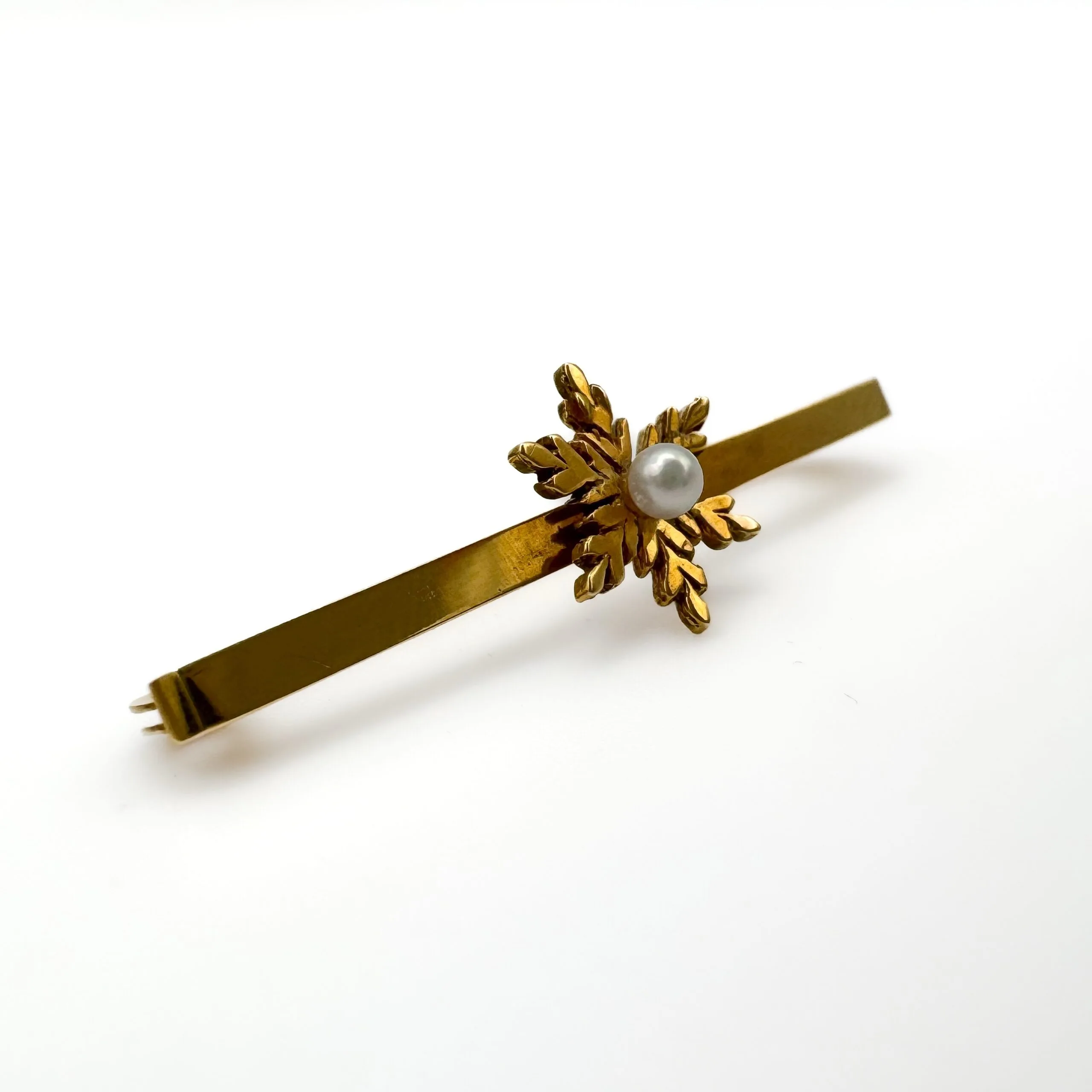 Vintage 9ct Gold Pearl Snowflake Brooch - Image 3