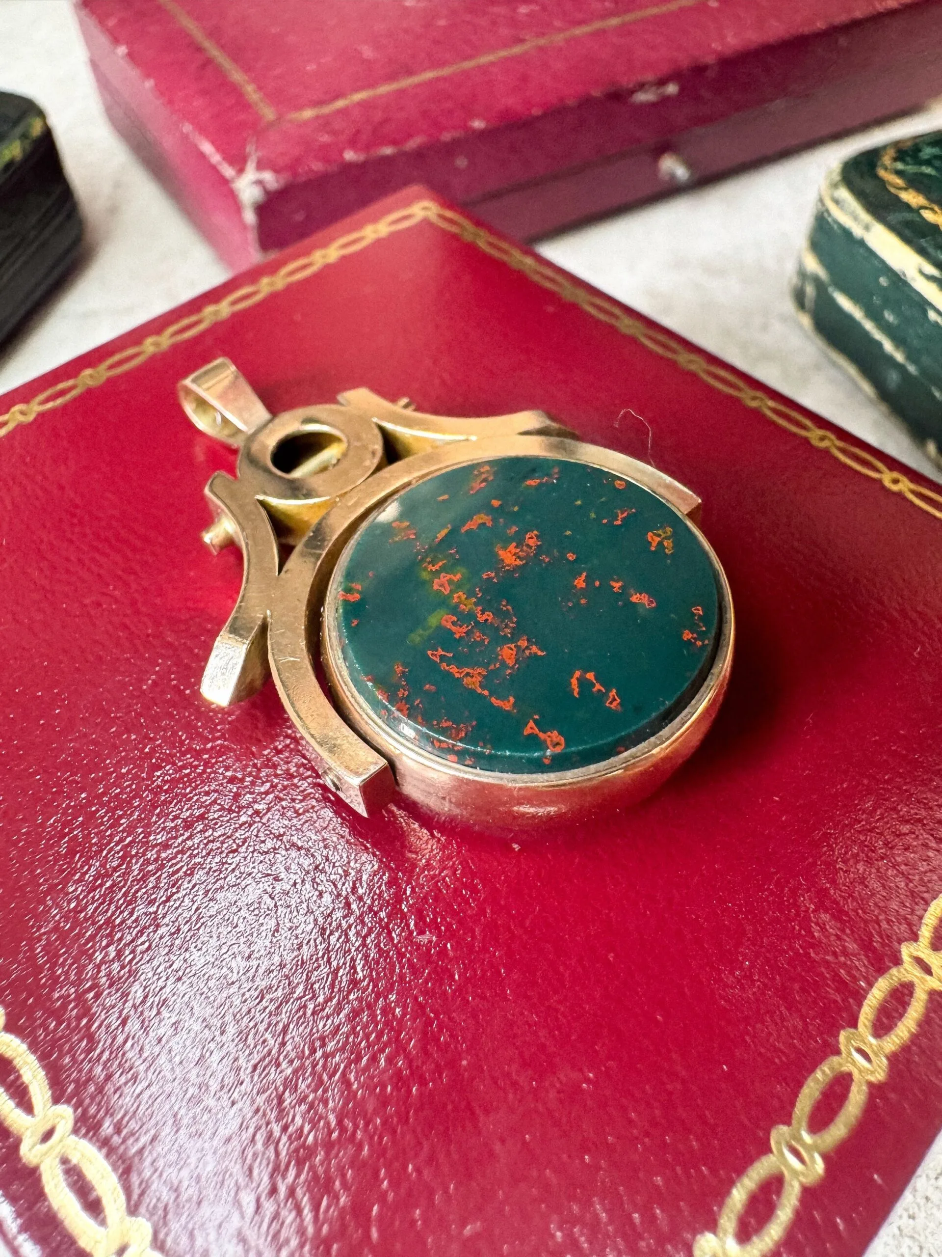 Antique 10ct Gold Bloodstone Fob - Image 3